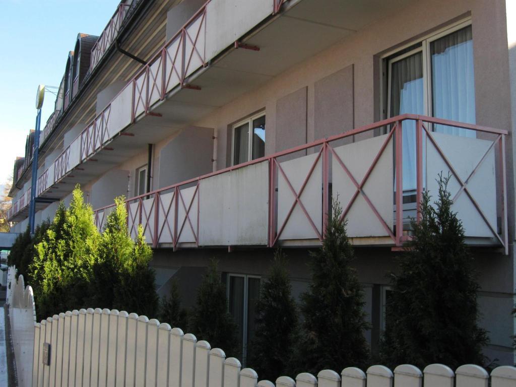 Holiday Apartments Warmbad Филлах Экстерьер фото